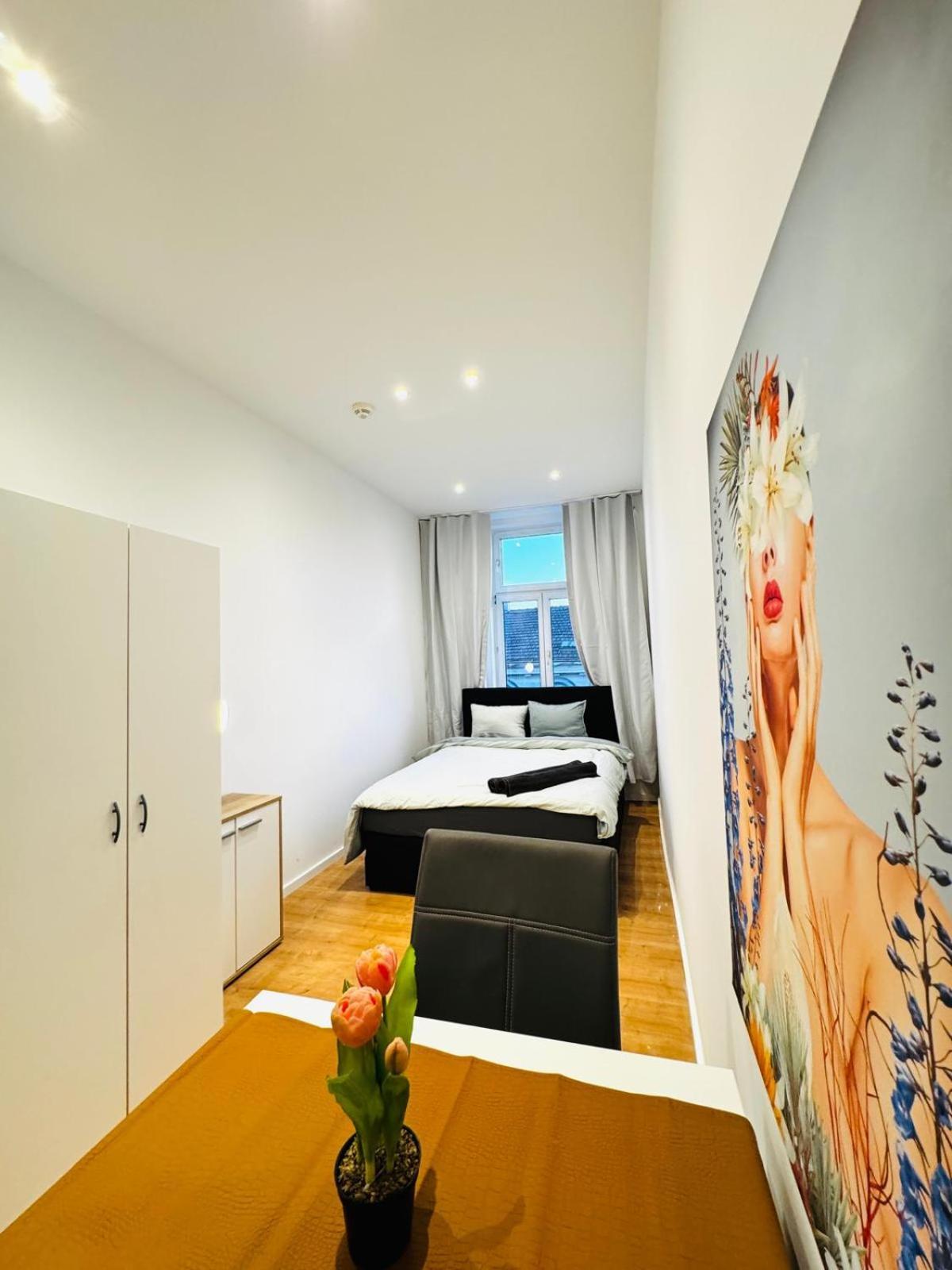 Comfy & Cozy 4br Shared Next To Kaufpark Alterlaa Apartment Wien