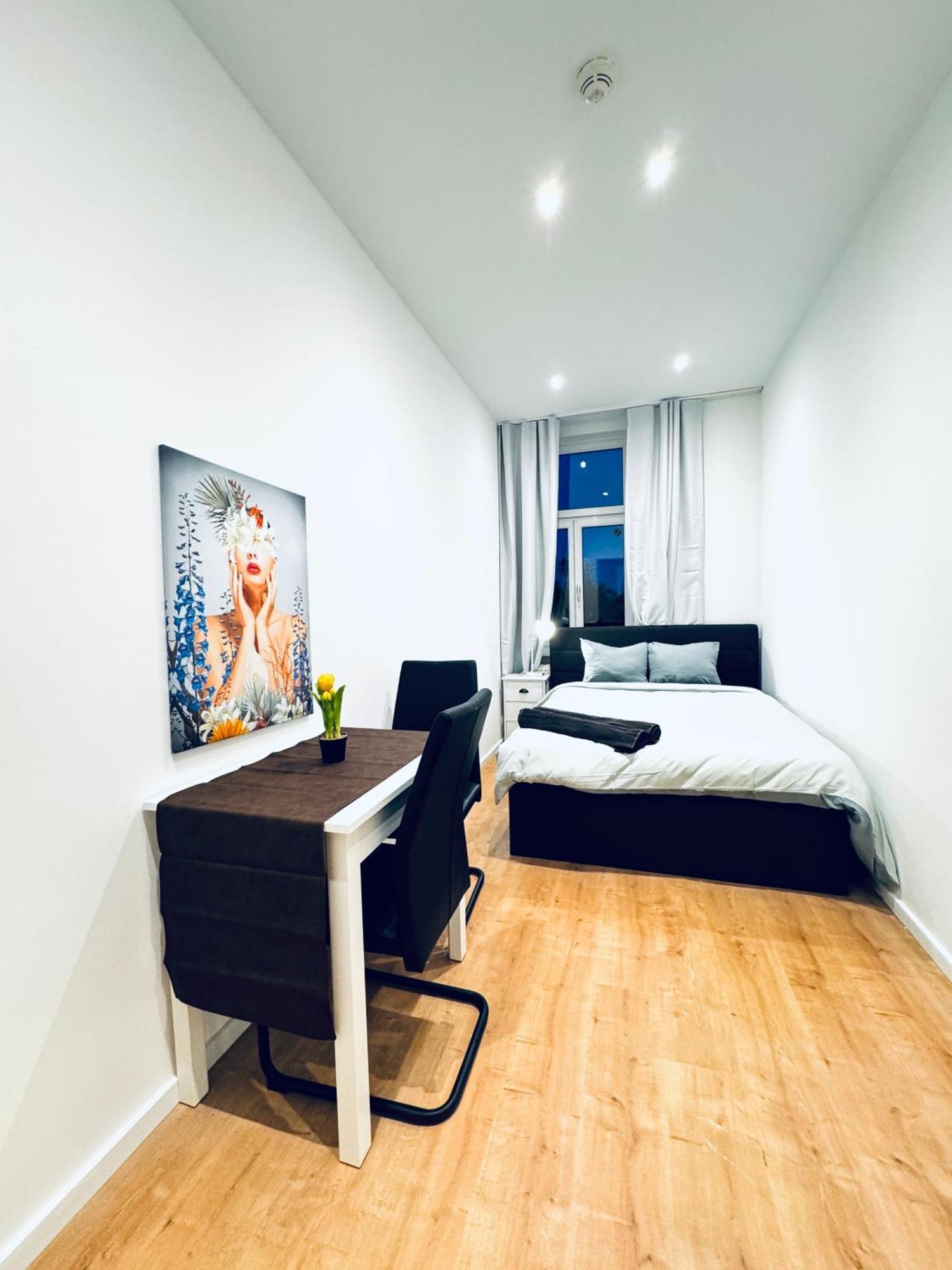 Appartement Comfy & Cozy 4br Shared Next To Kaufpark Alterlaa Vienne