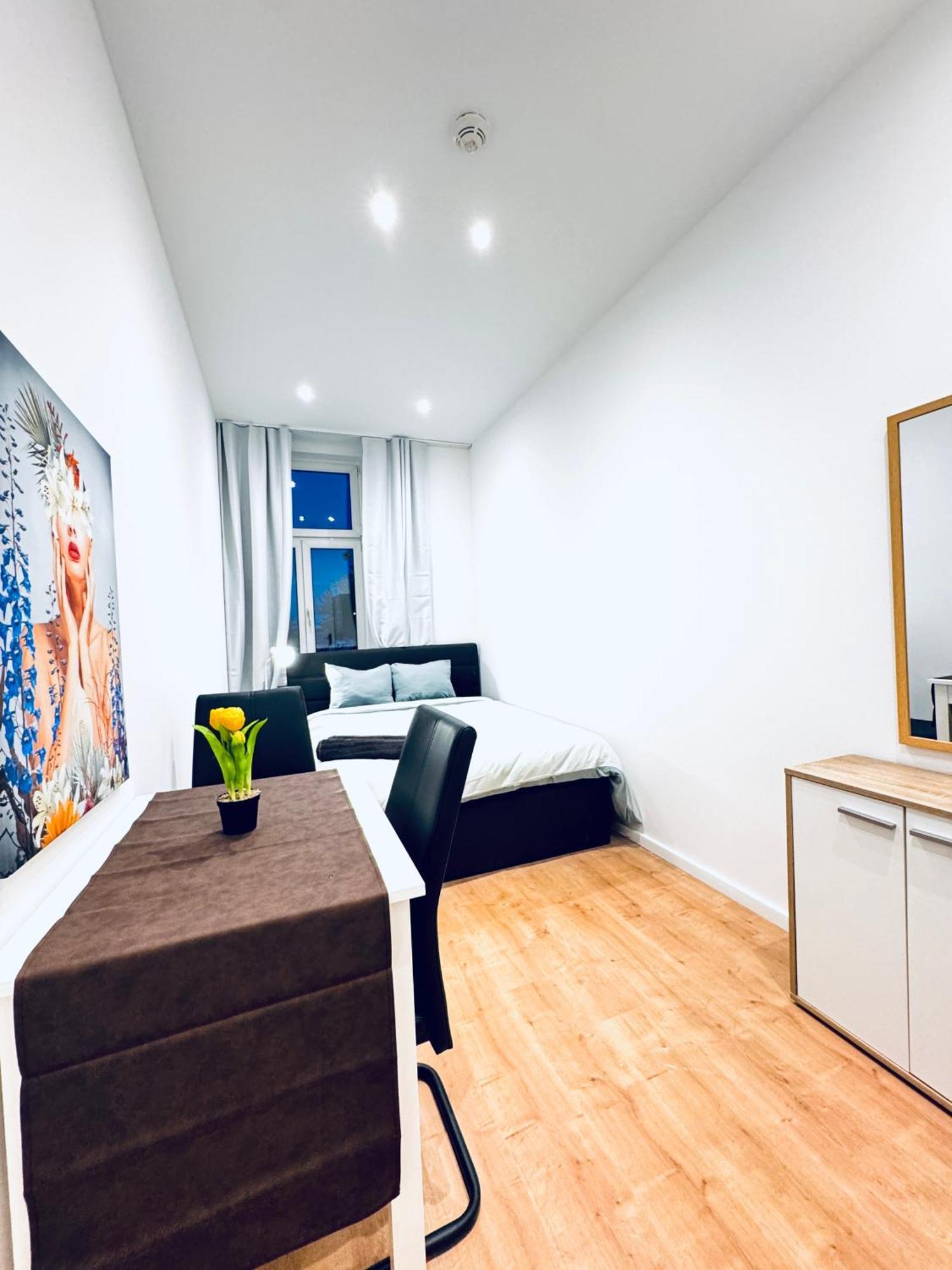 Comfy & Cozy 4br Shared Next To Kaufpark Alterlaa