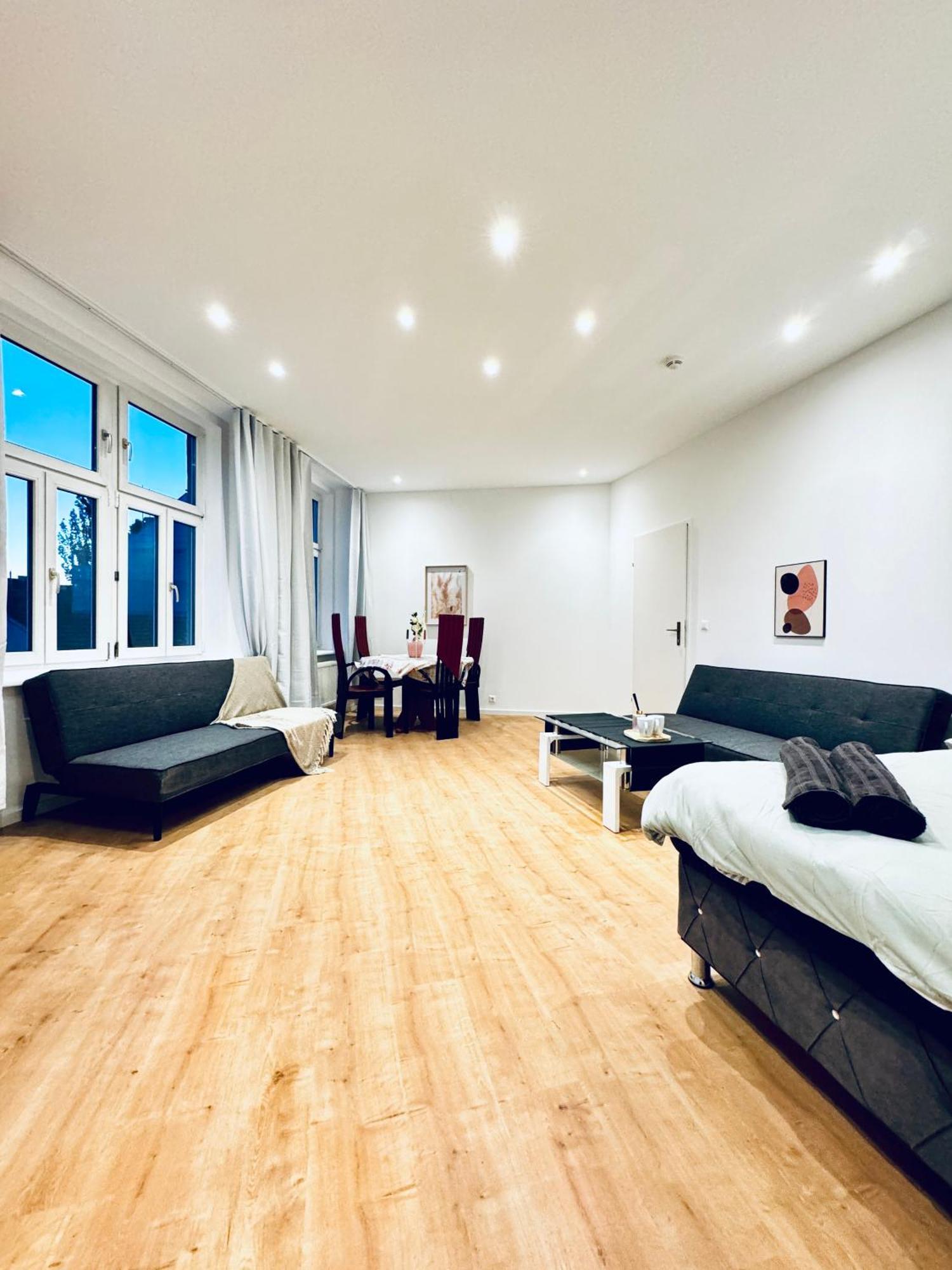 Appartement Comfy & Cozy 4br Shared Next To Kaufpark Alterlaa *