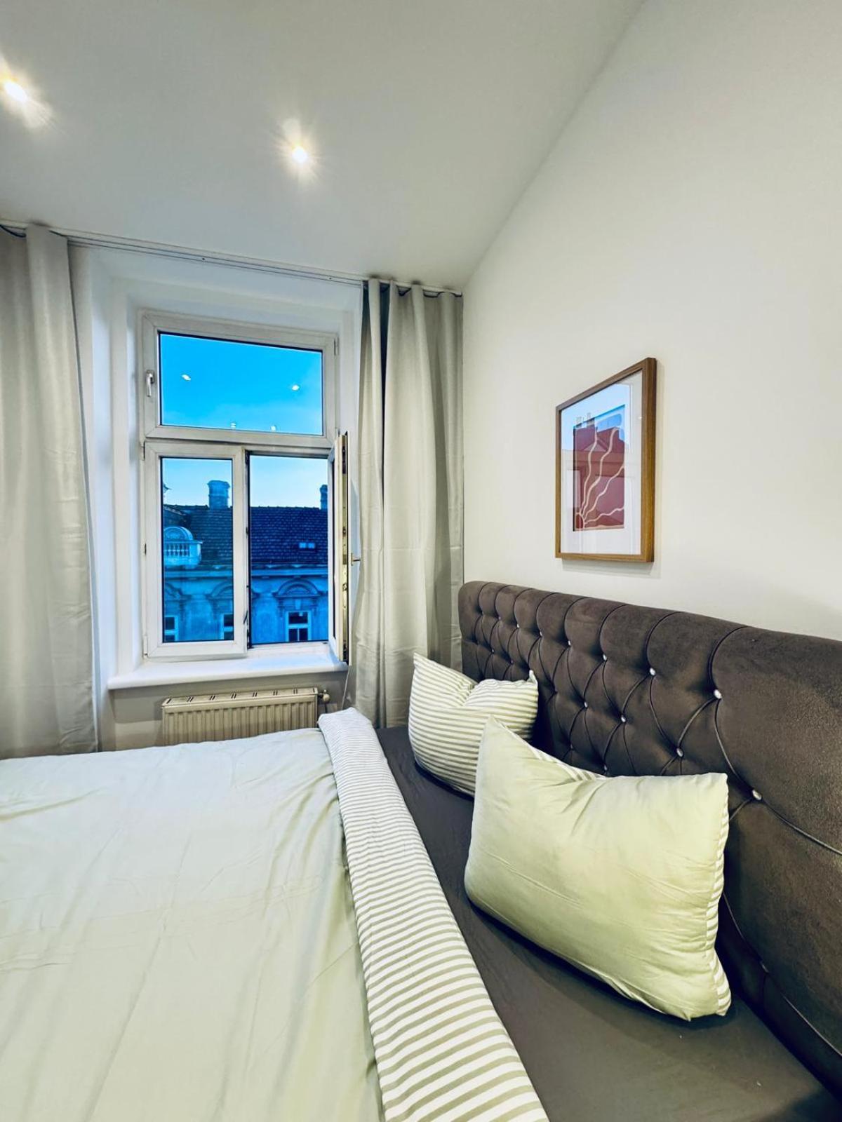 Comfy & Cozy 4br Shared Next To Kaufpark Alterlaa Vienne
