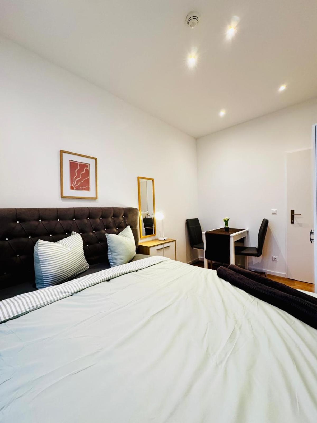 Appartement Comfy & Cozy 4br Shared Next To Kaufpark Alterlaa Vienne